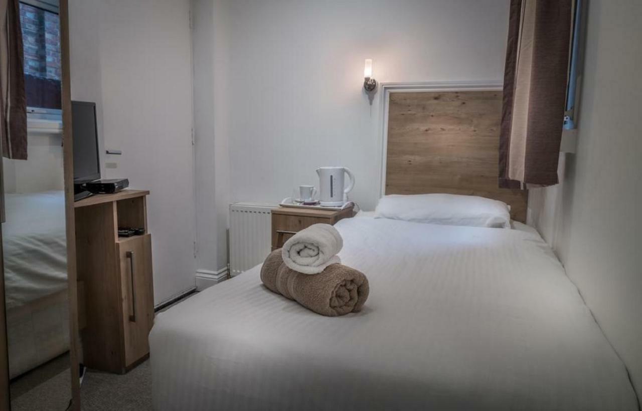 Acton Hill Hotel إيلينغ المظهر الخارجي الصورة
