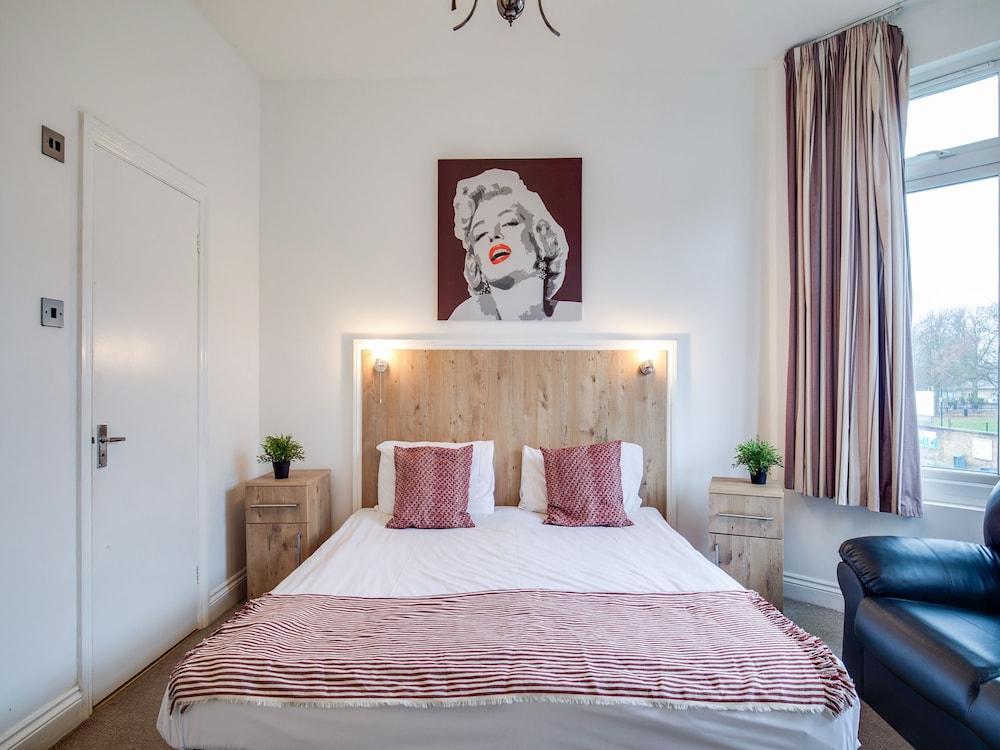 Acton Hill Hotel إيلينغ المظهر الخارجي الصورة